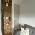 Uroczy 5 Wzgorz 아파트 *